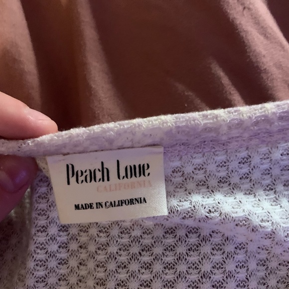 v neck sweater never worn! - Picture 4 of 4